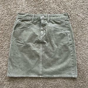 Corduroy green high-waisted skirt